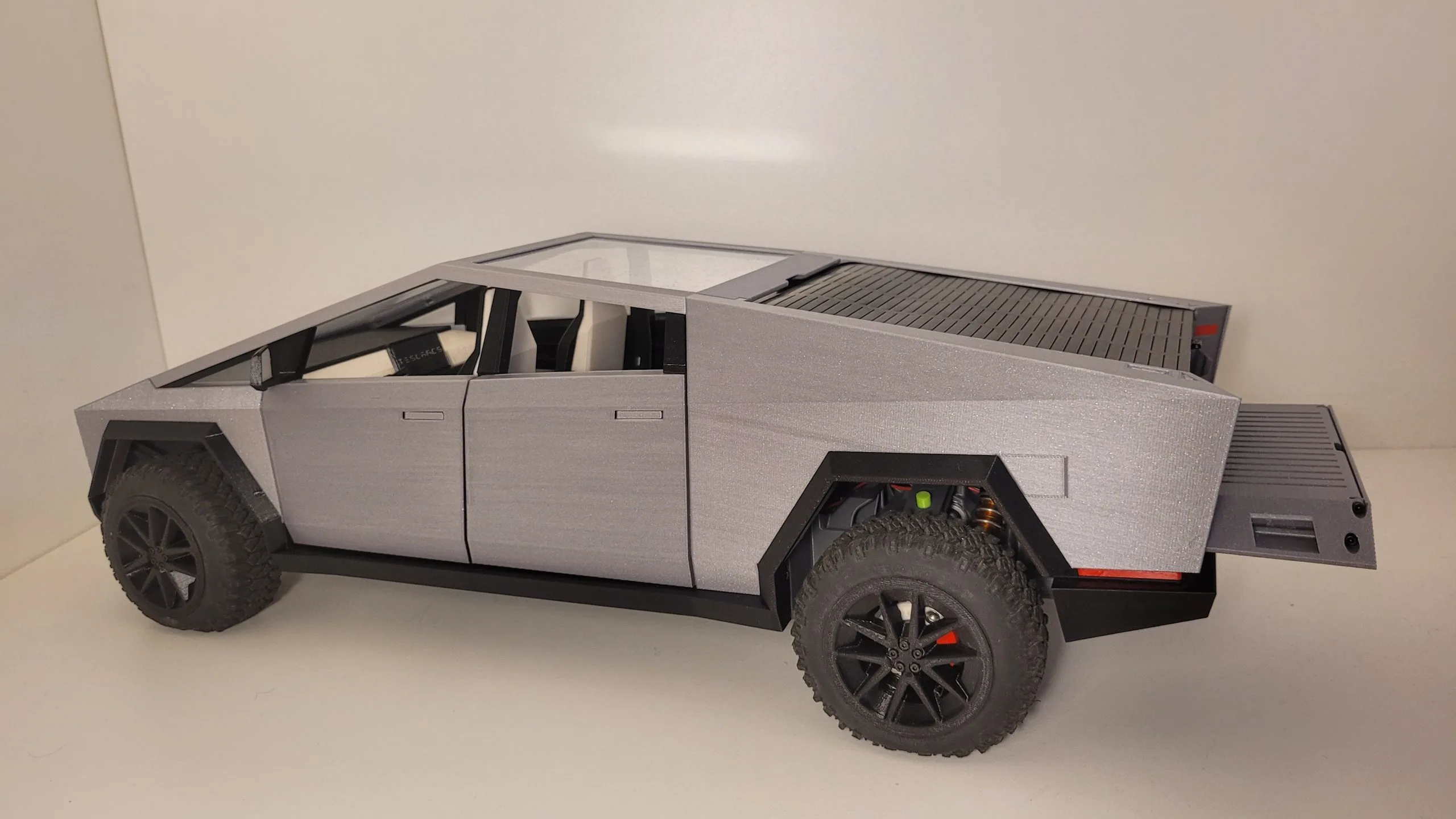 tesla cybertruck rc